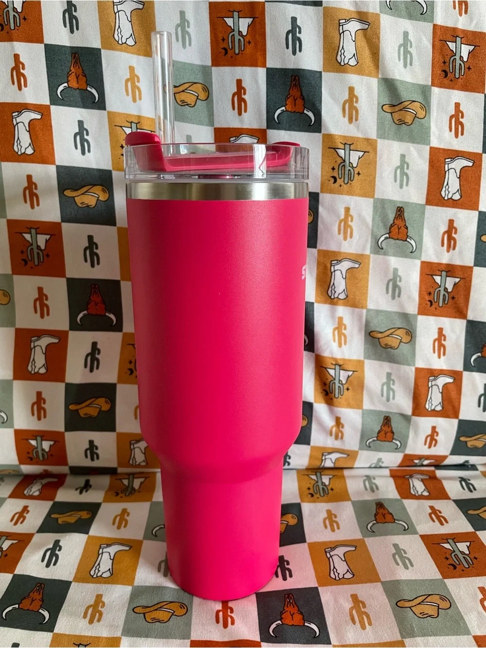 Stanley Hot Pink 40 oz Cup with Handle and Clear Lid - Picture 4 of 8